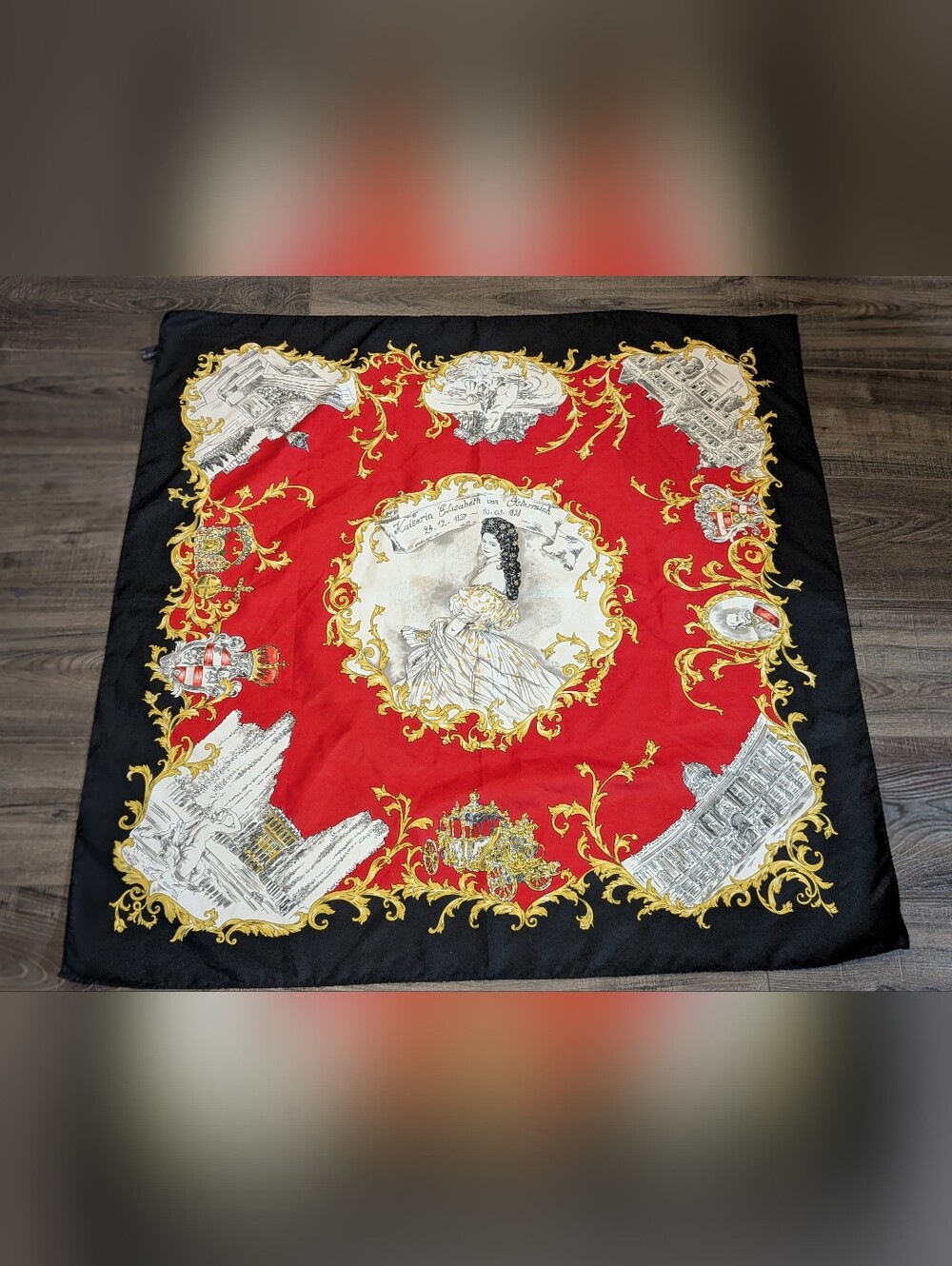 STRIESSNIG WIEN Vintage 'KAISERIN ELISABETH von OSTERREICH' SCARF